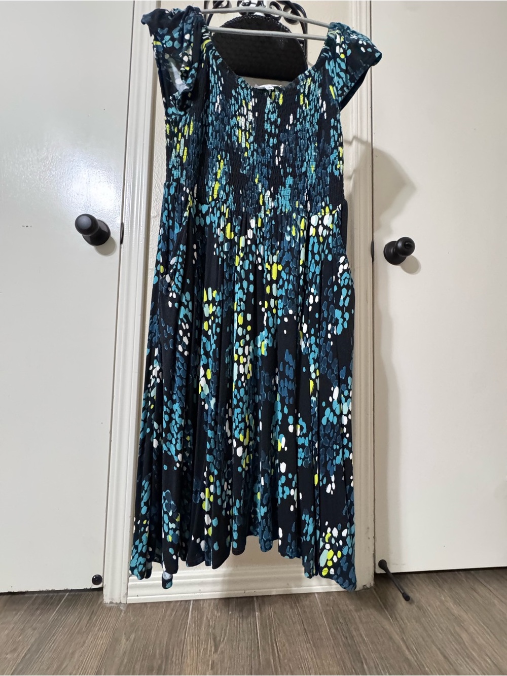 Torrid Size 1 Black, Blue, and Yellow Abstract Smocked Knit Dress
